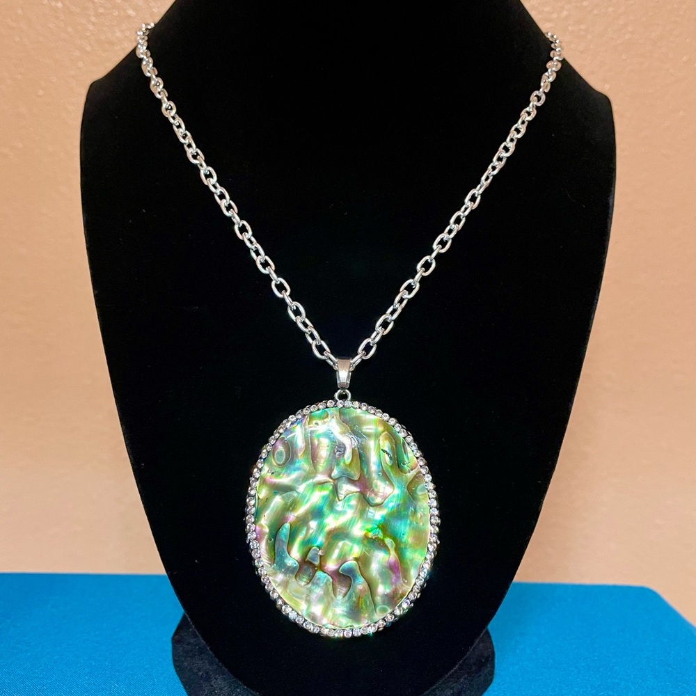 “Earthen Amalgamation” handcrafted abalone pendant necklace